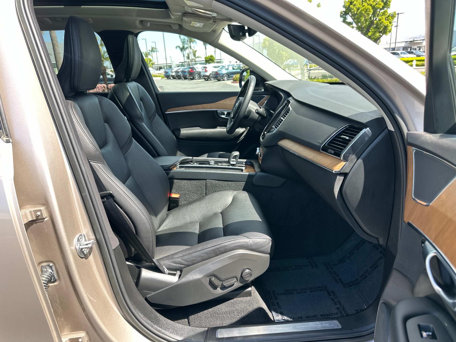 2023 Volvo XC90 Plus - Photo 24