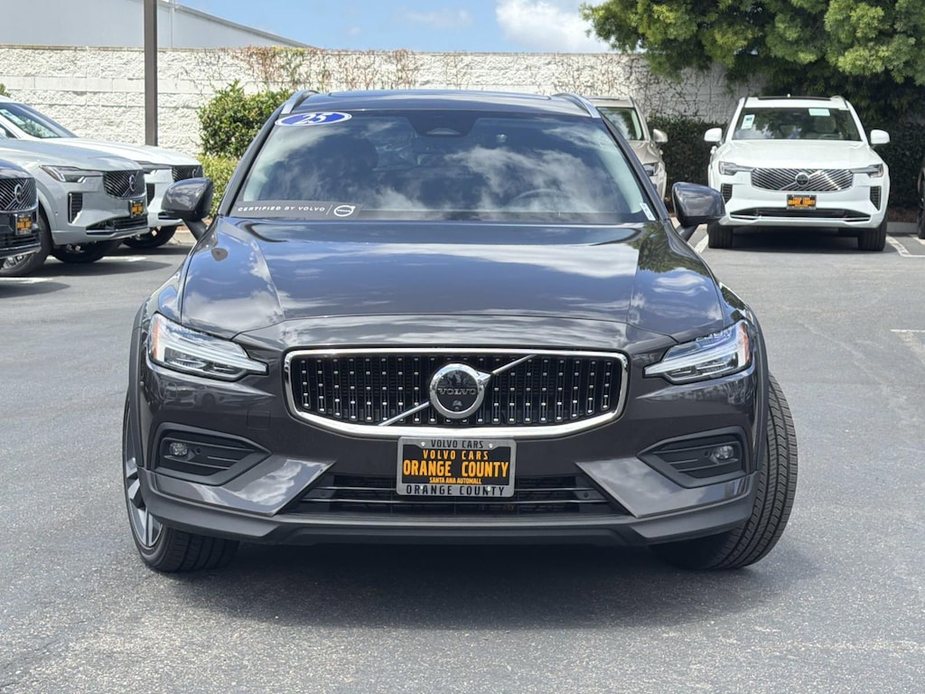 Certified 2025 Volvo V60 Cross Country B5 AWD Plus Car