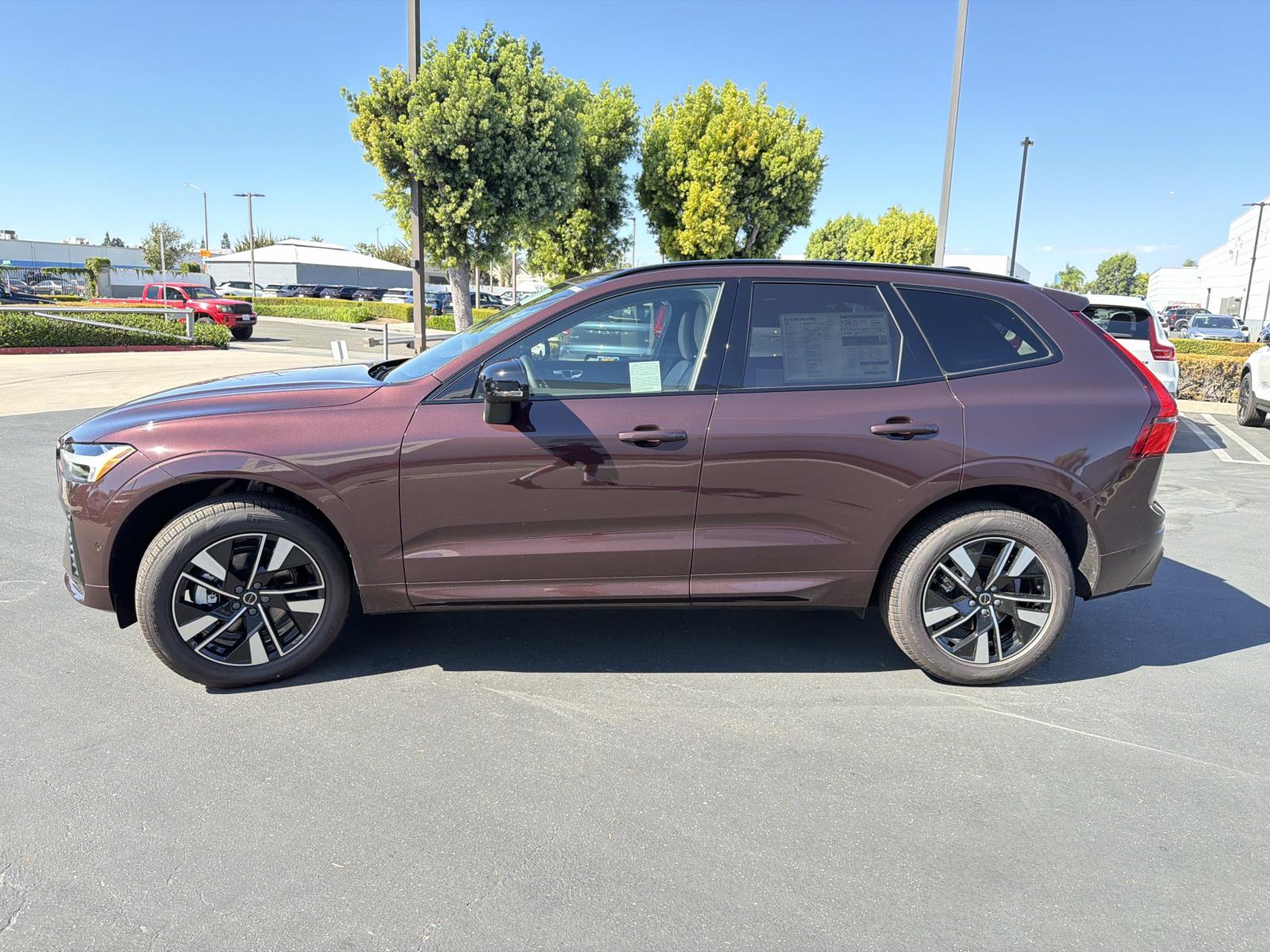 New 2026 Volvo XC60 B5 Plus SUV