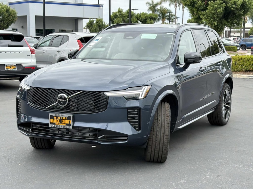 New 2026 Volvo XC90 plug-in hybrid T8 Ultra Dark Theme 6-Seater SUV