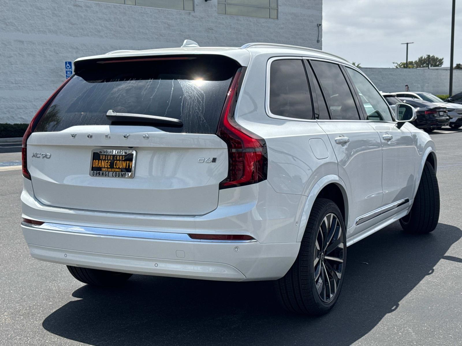 2025 Volvo XC90 Plus photo 4