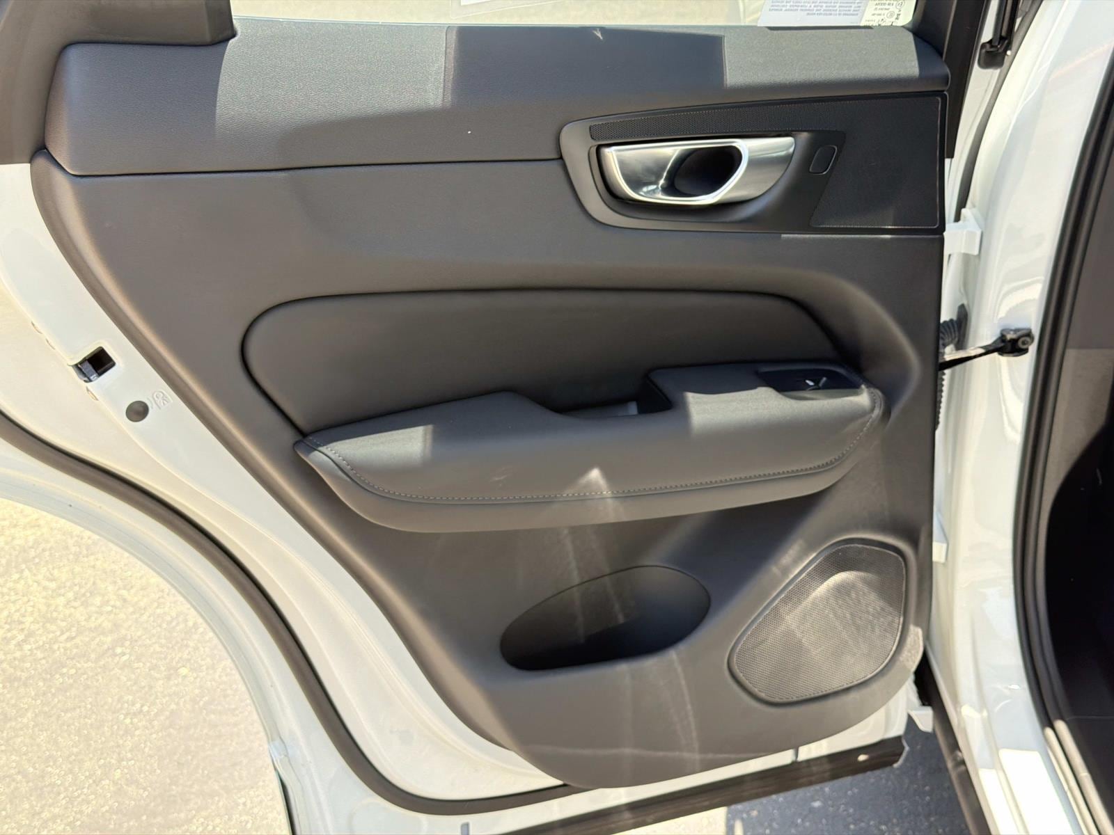 2026 Volvo XC60 Ultra - Photo 20