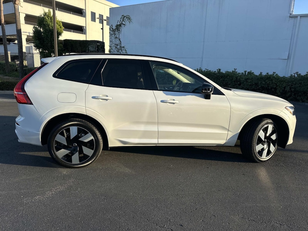 Certified 2025 Volvo XC60 Plug-In Hybrid T8 AWD Plus Sport Utility