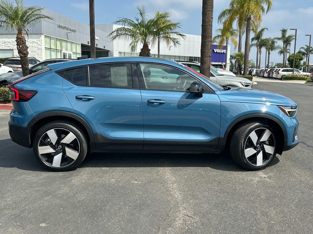 Certified 2023 Volvo C40 Recharge Pure Electric Twin eAWD Ultimate Sport Utility