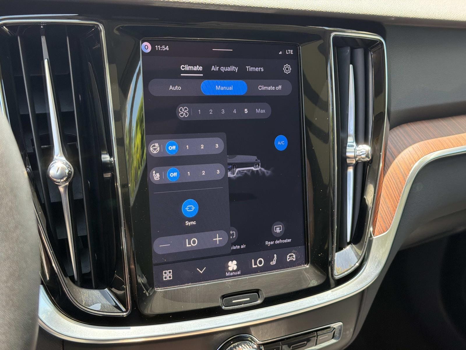 2026 Volvo V60 Cross Country Plus - Photo 12