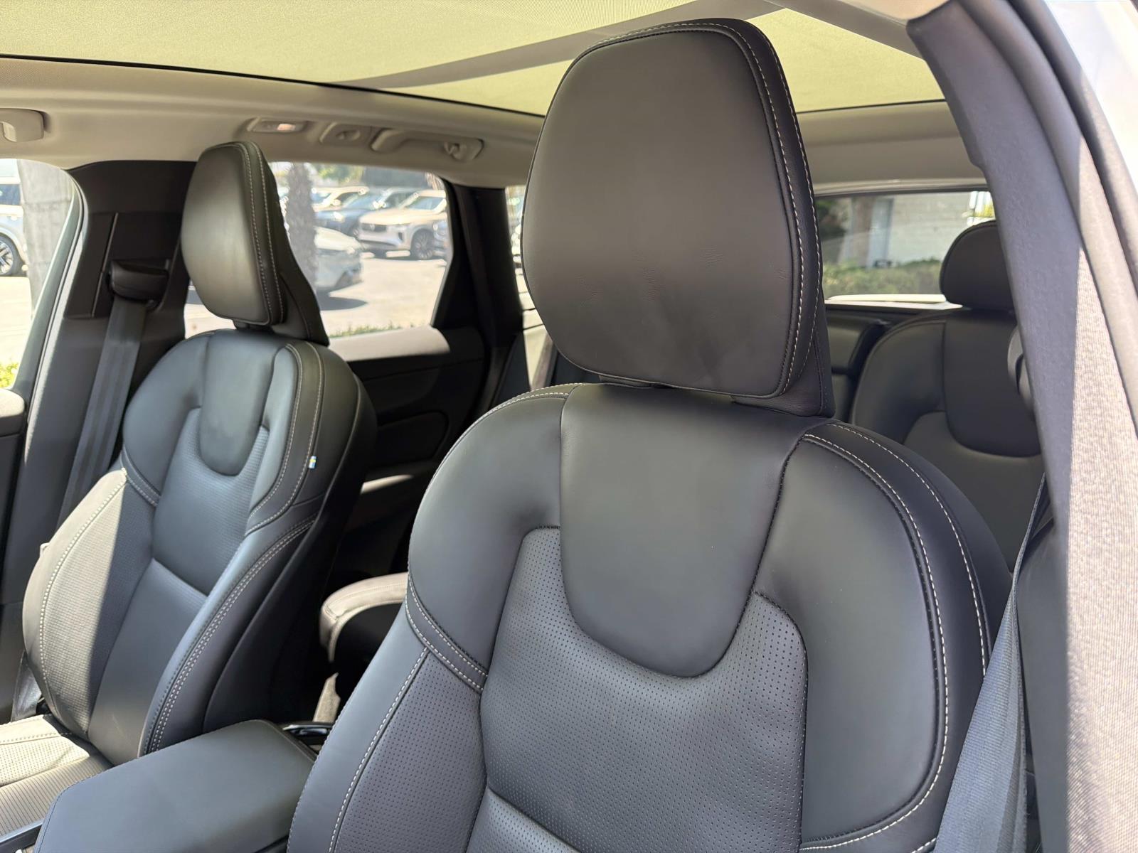 2026 Volvo XC60 Ultra - Photo 19