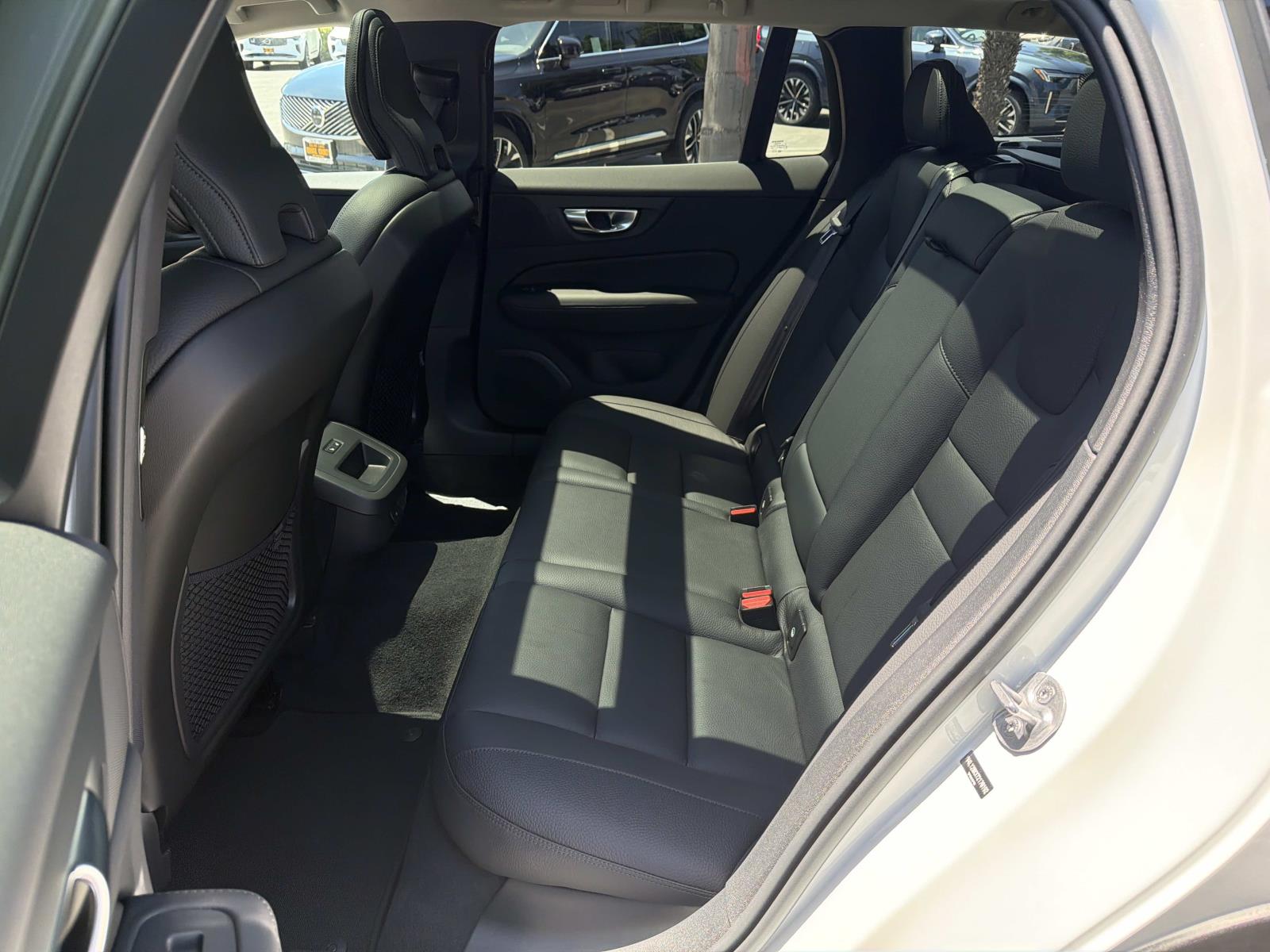 2026 Volvo V60 Cross Country Plus - Photo 21
