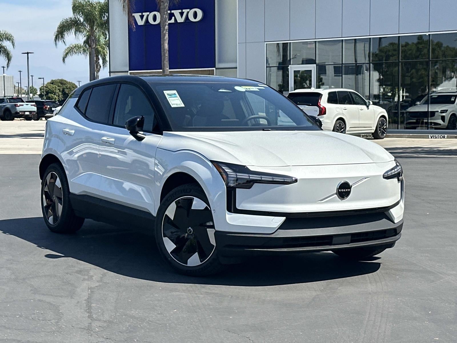 2026 Volvo EX30 Twin Ultra