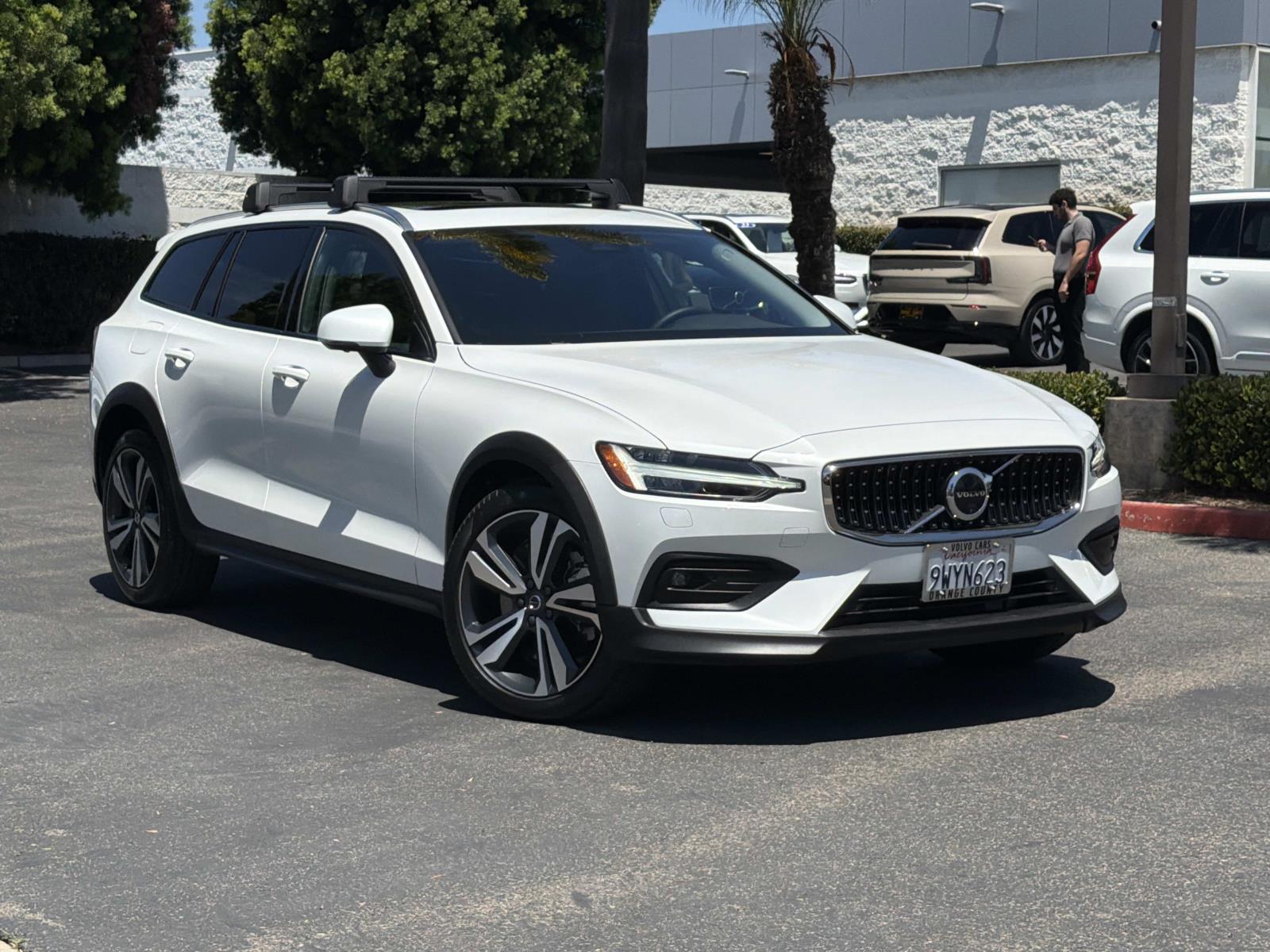 2026 Volvo V60 Cross Country