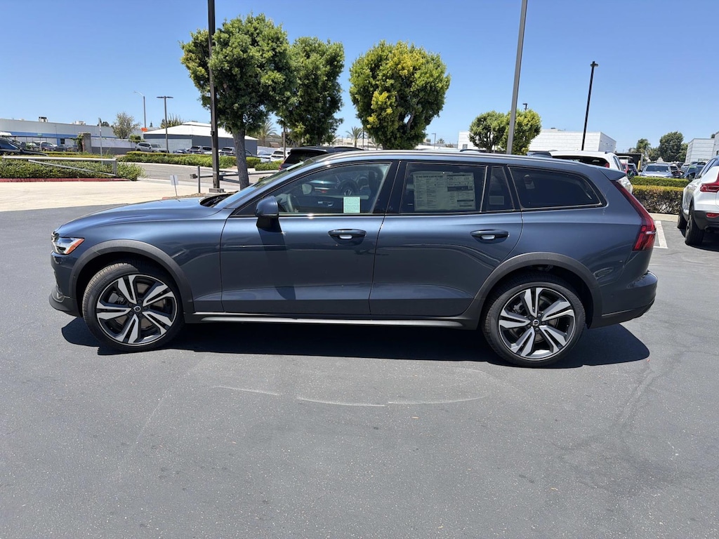 New 2026 Volvo V60 Cross Country B5 Plus Wagon