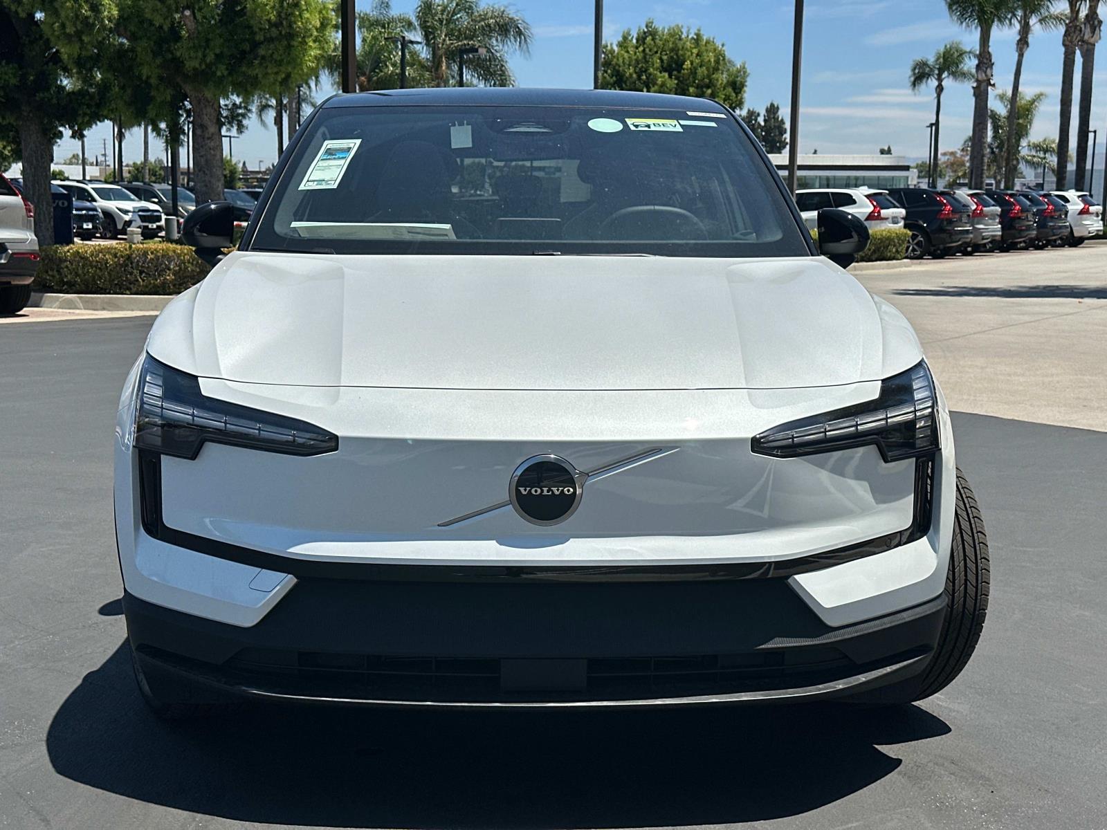poco New Onyx Black Metallic 2025 Volvo EX30 Plus for Sale in