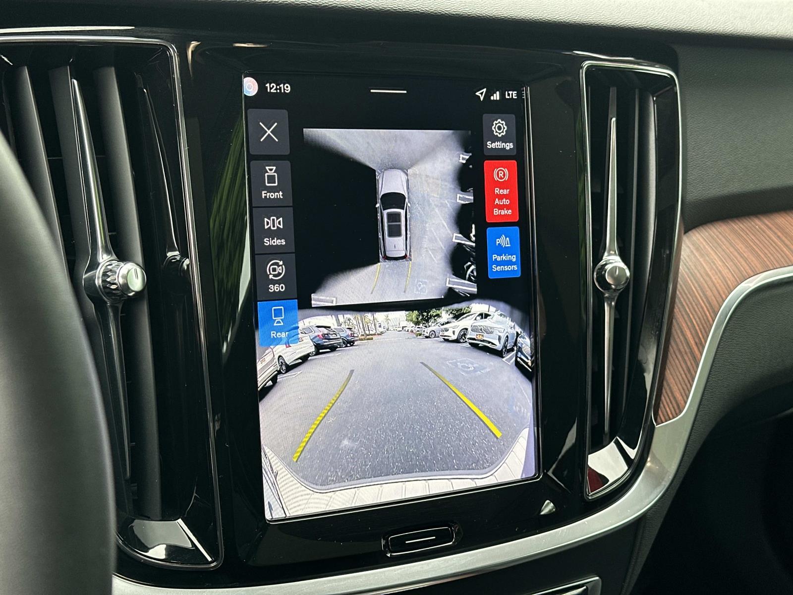 2026 Volvo V60 Cross Country Plus - Photo 13