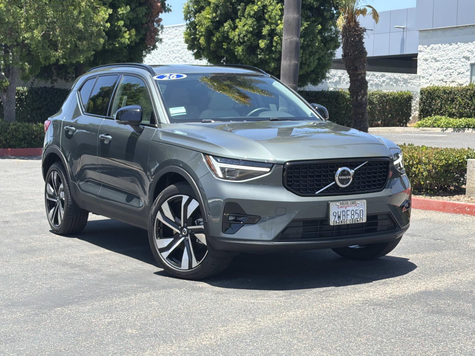 2026 Volvo XC40 B5 Ultra SUV