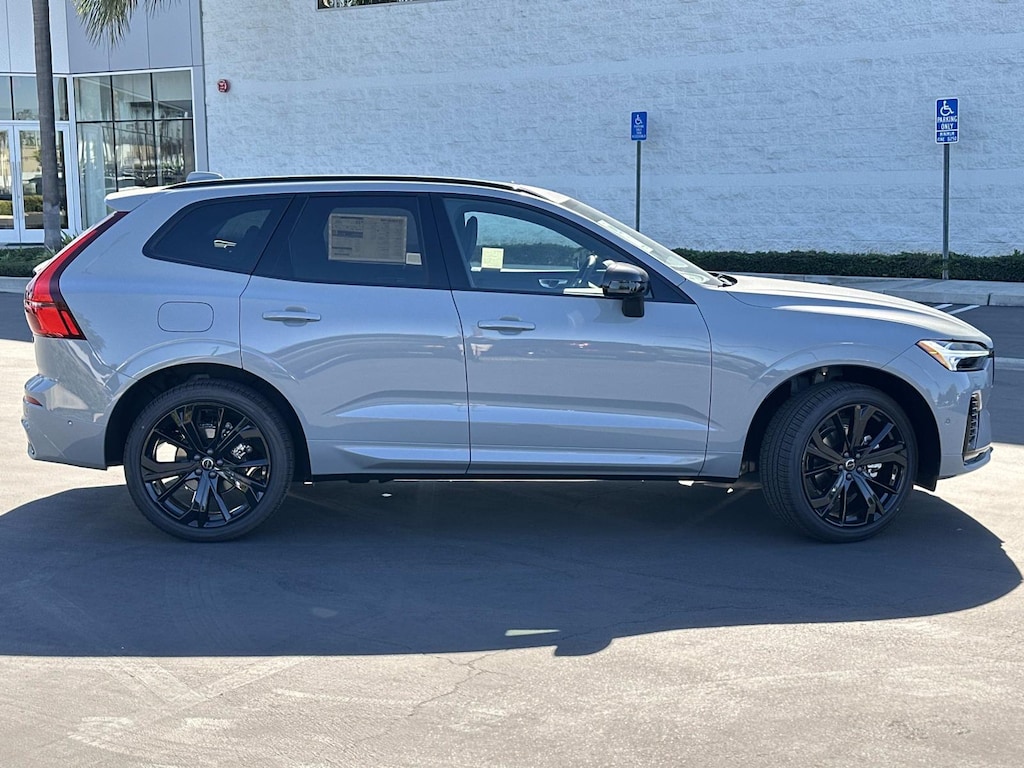 New 2026 Volvo XC60 B5 Ultra Black Edition SUV