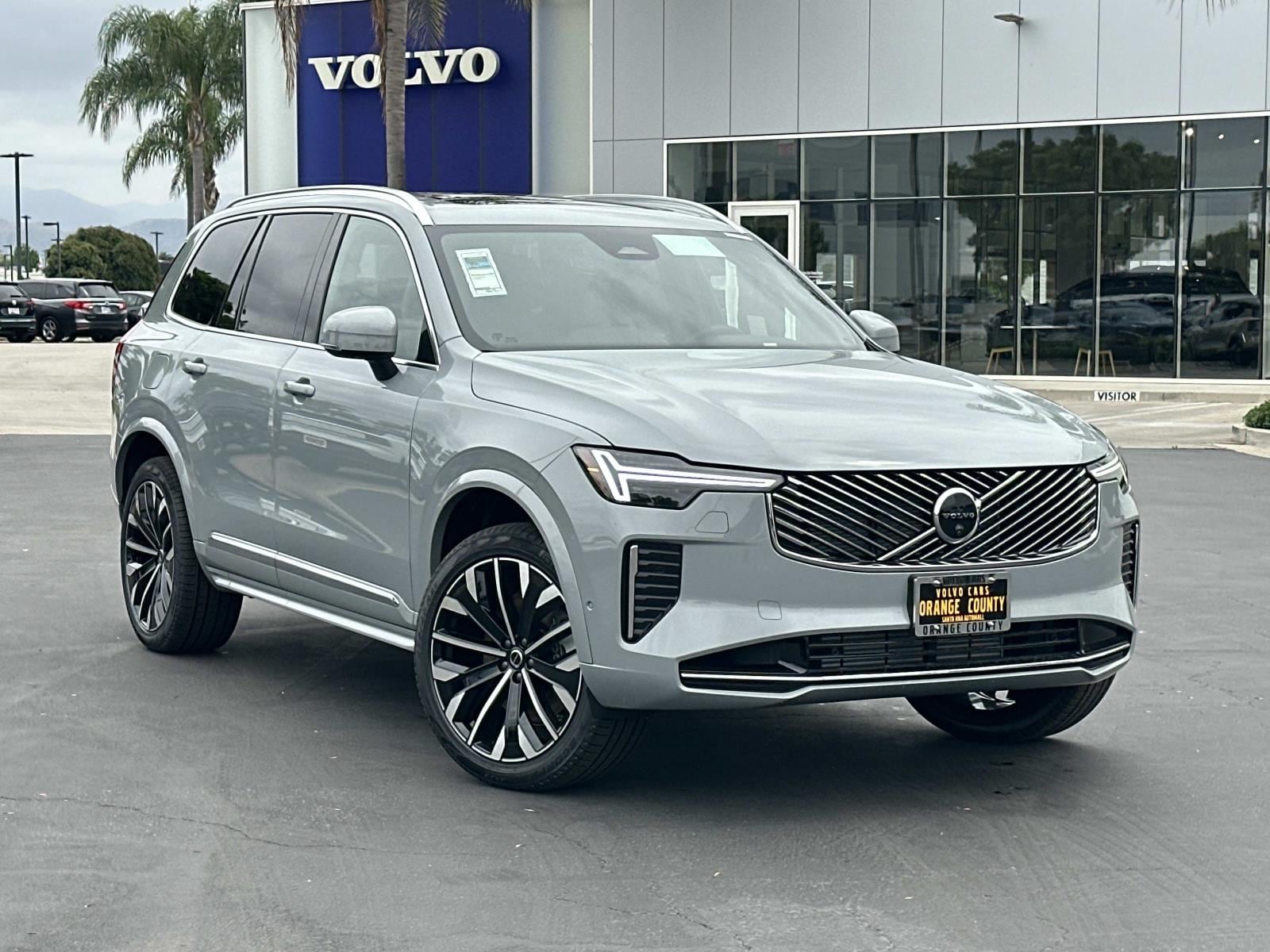 2026 Volvo XC90 plug-in hybrid T8 Plus 7-Seater