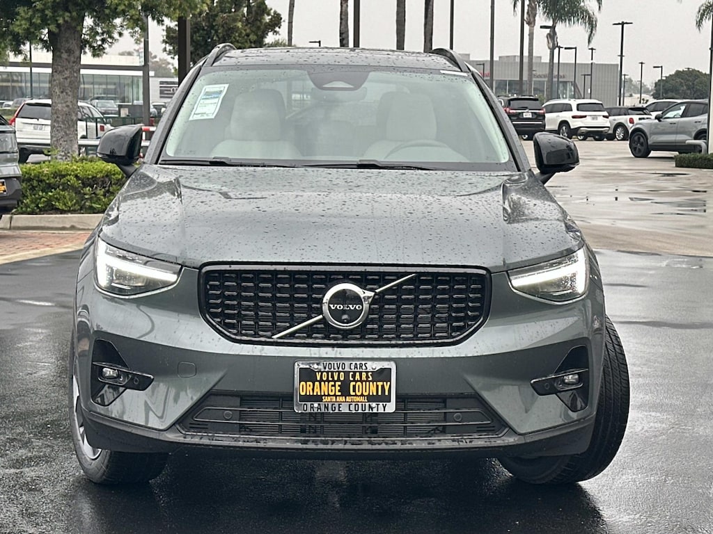 New 2026 Volvo XC40 B4 Plus SUV