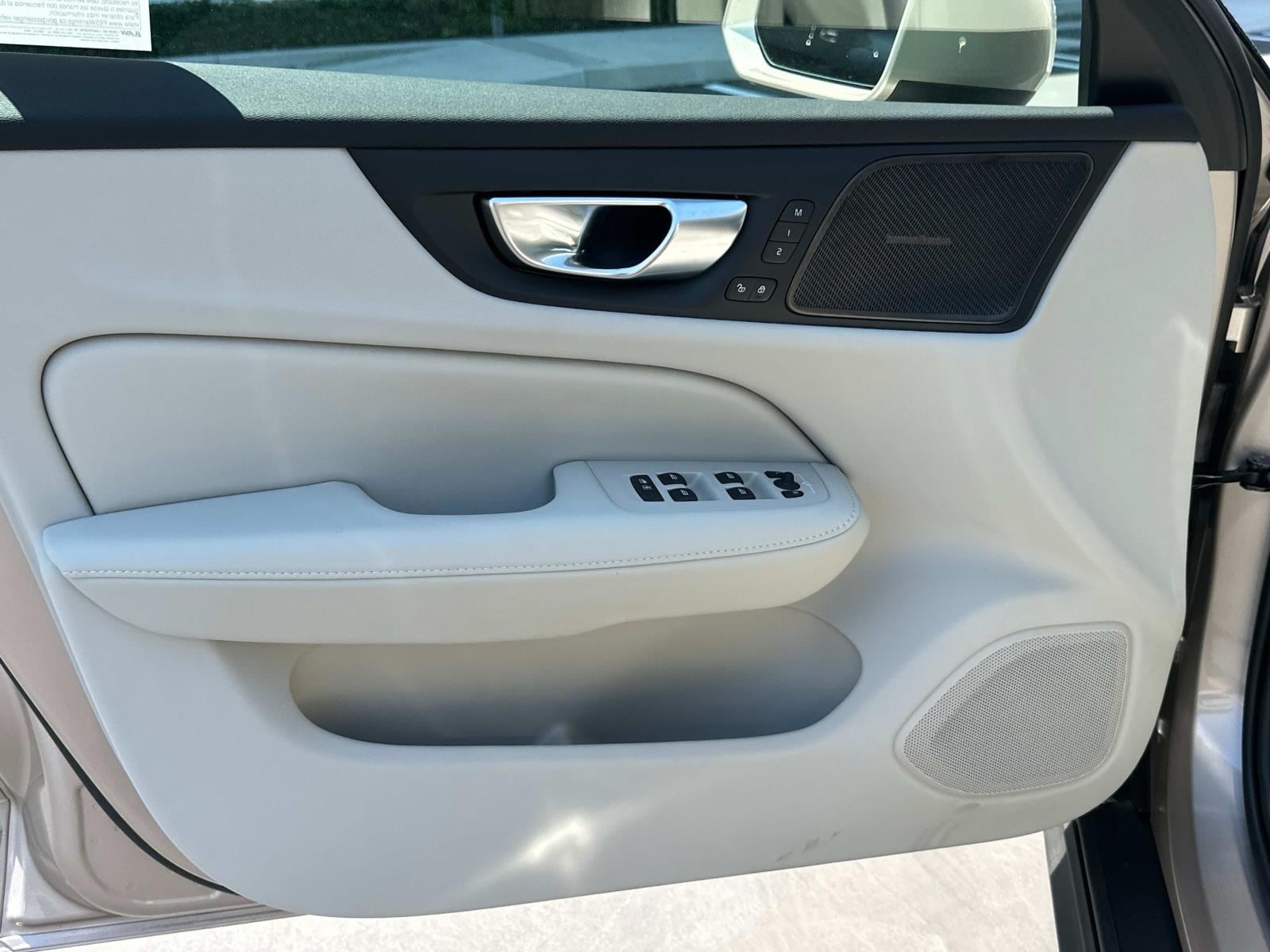 2026 Volvo V60 Cross Country Plus - Photo 11