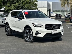 2026 Volvo XC40 B5 AWD Plus Sport Utility