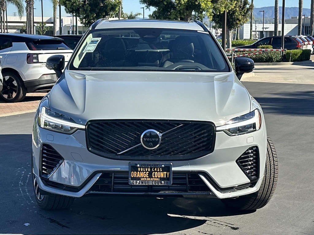 New 2026 Volvo XC60 plug-in hybrid T8 Ultra SUV