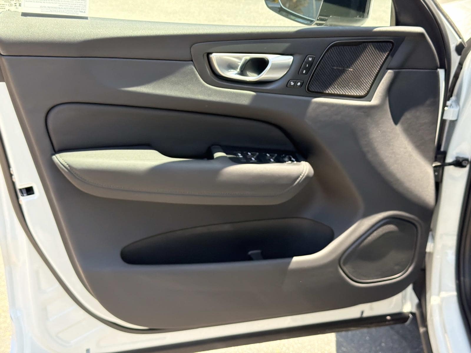 2026 Volvo XC60 Ultra - Photo 15