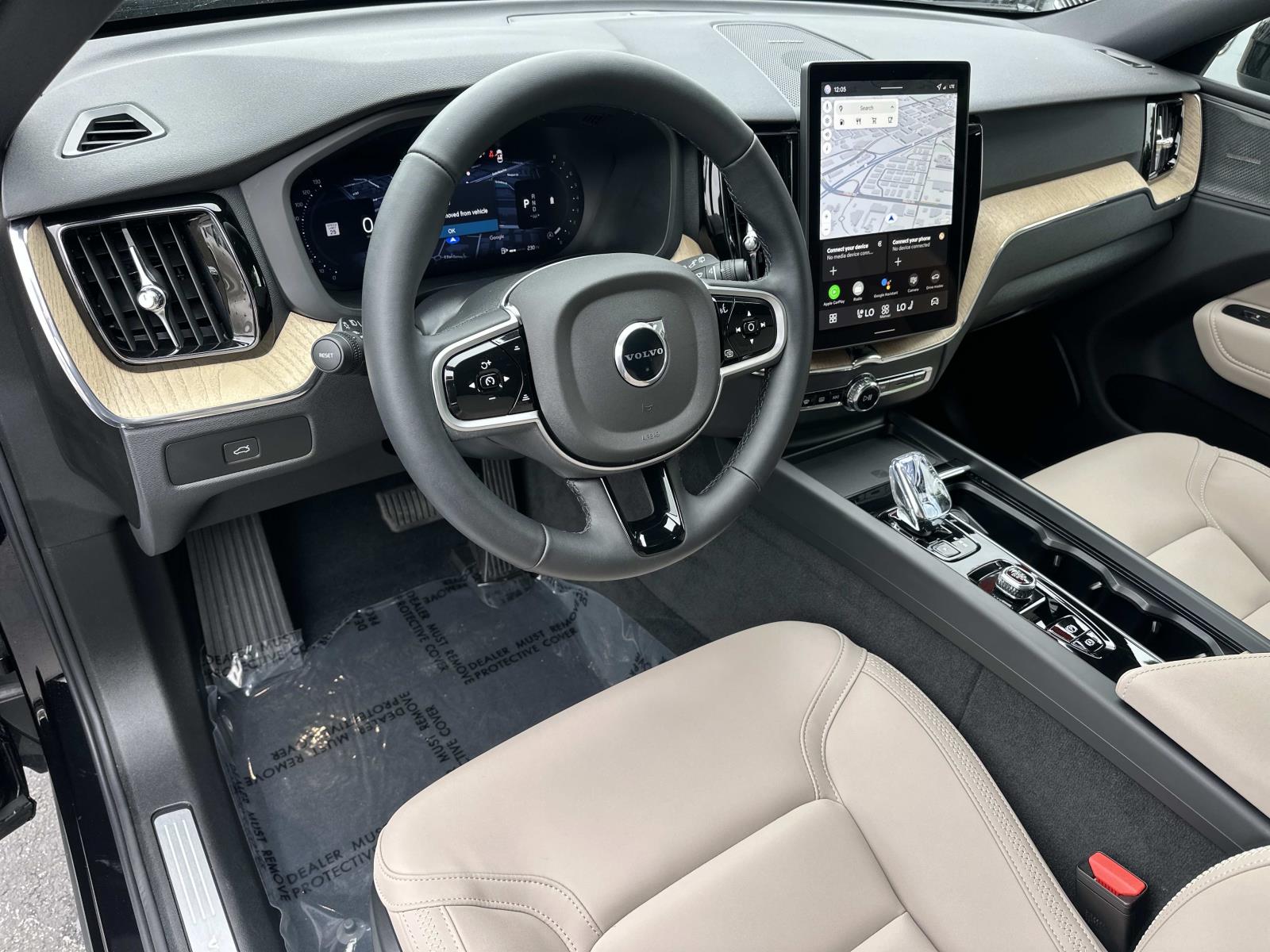 2026 Volvo XC60 Plus - Photo 9