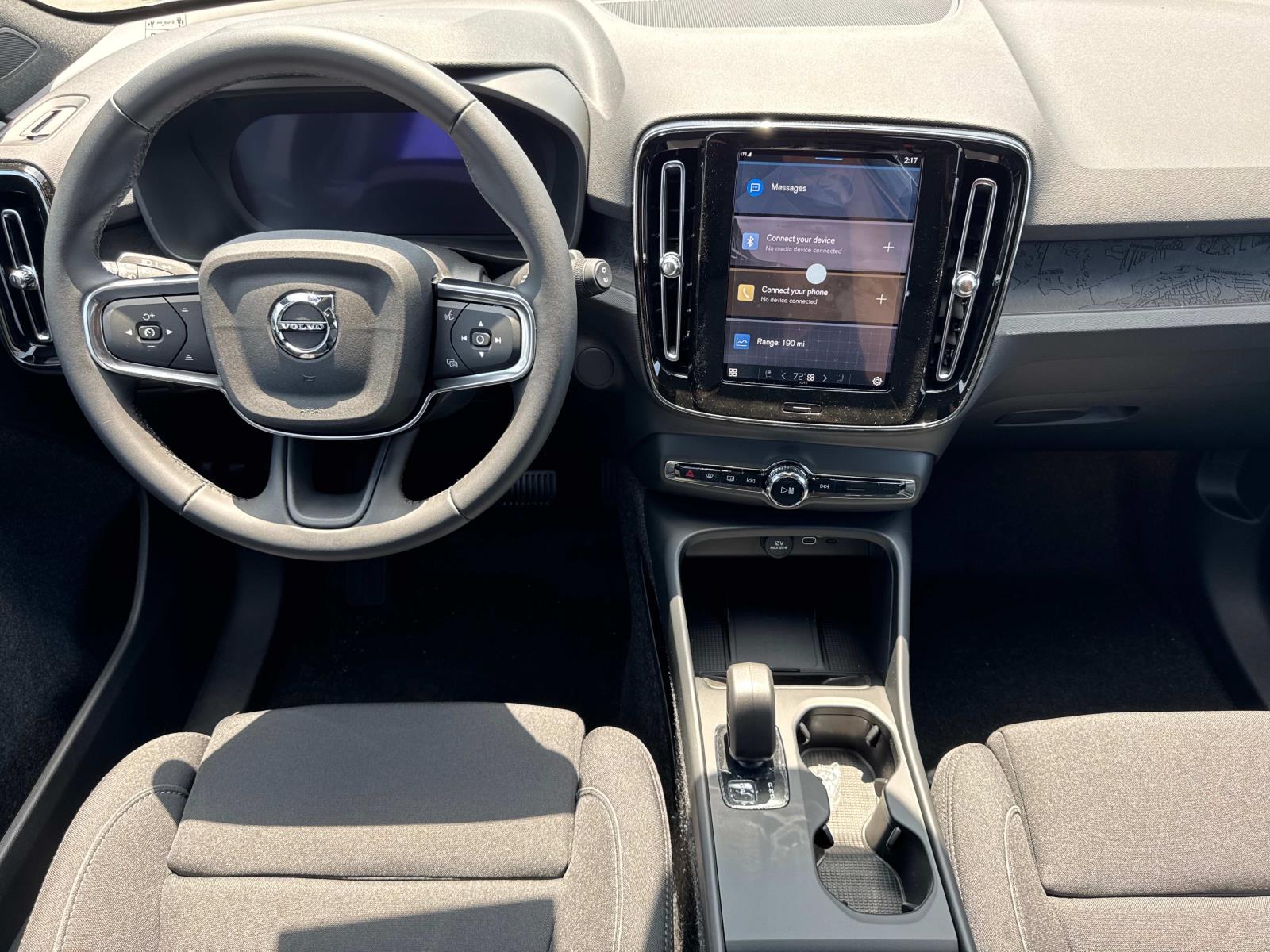 2025 Volvo EX40 Core - Photo 6