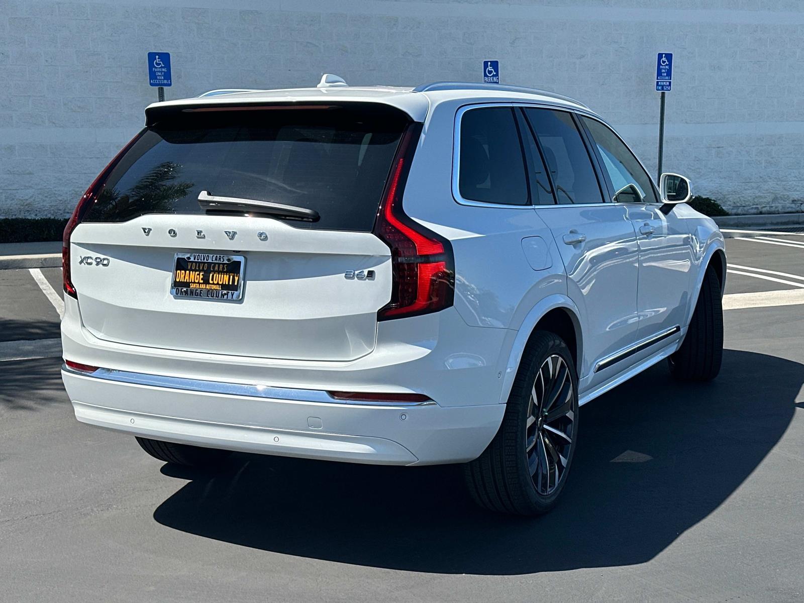 2026 Volvo XC90 photo 4