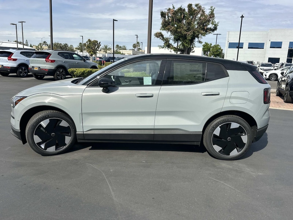 New 2026 Volvo EX30 Twin Motor Ultra SUV