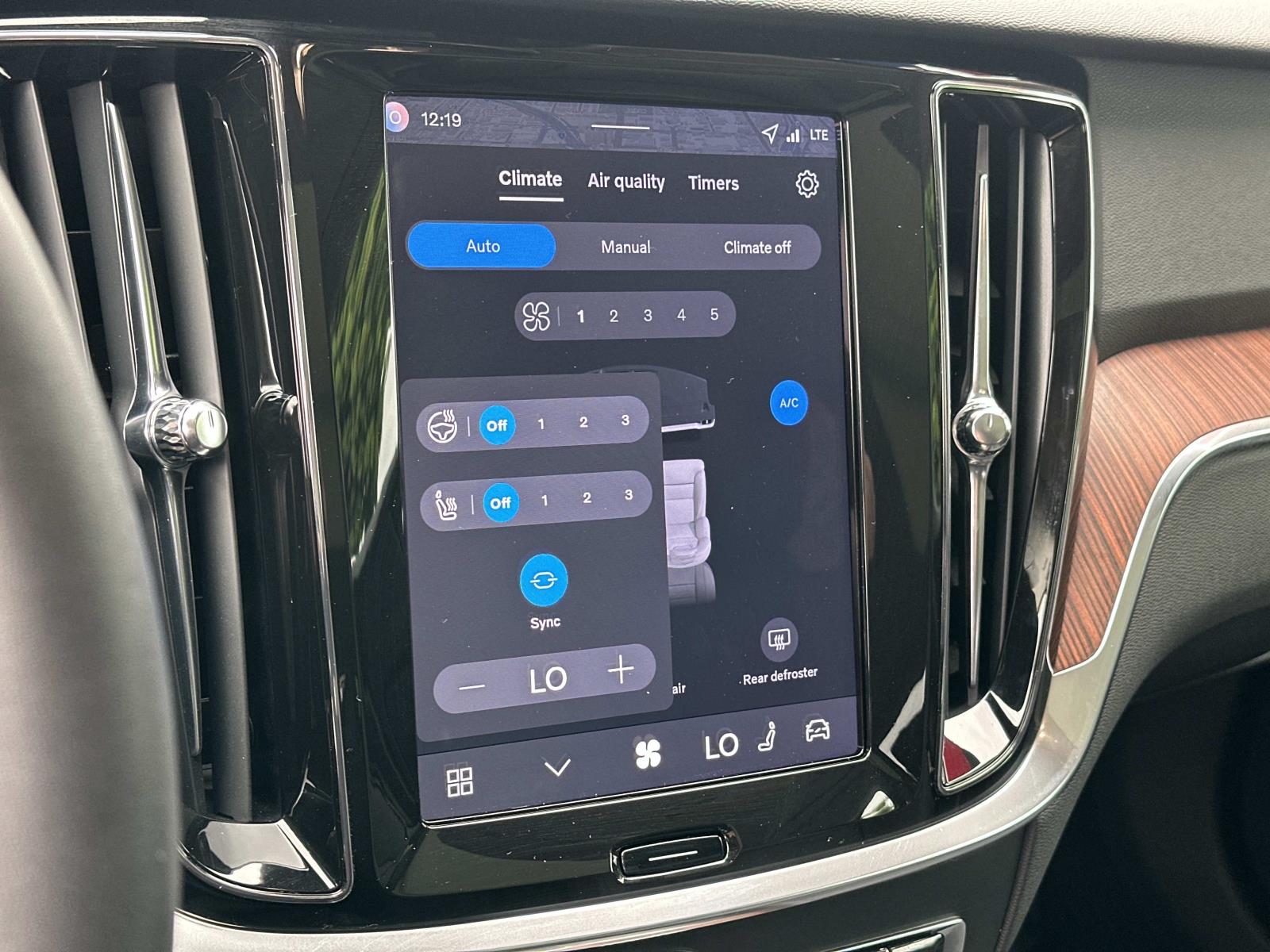 2026 Volvo V60 Cross Country Plus - Photo 12