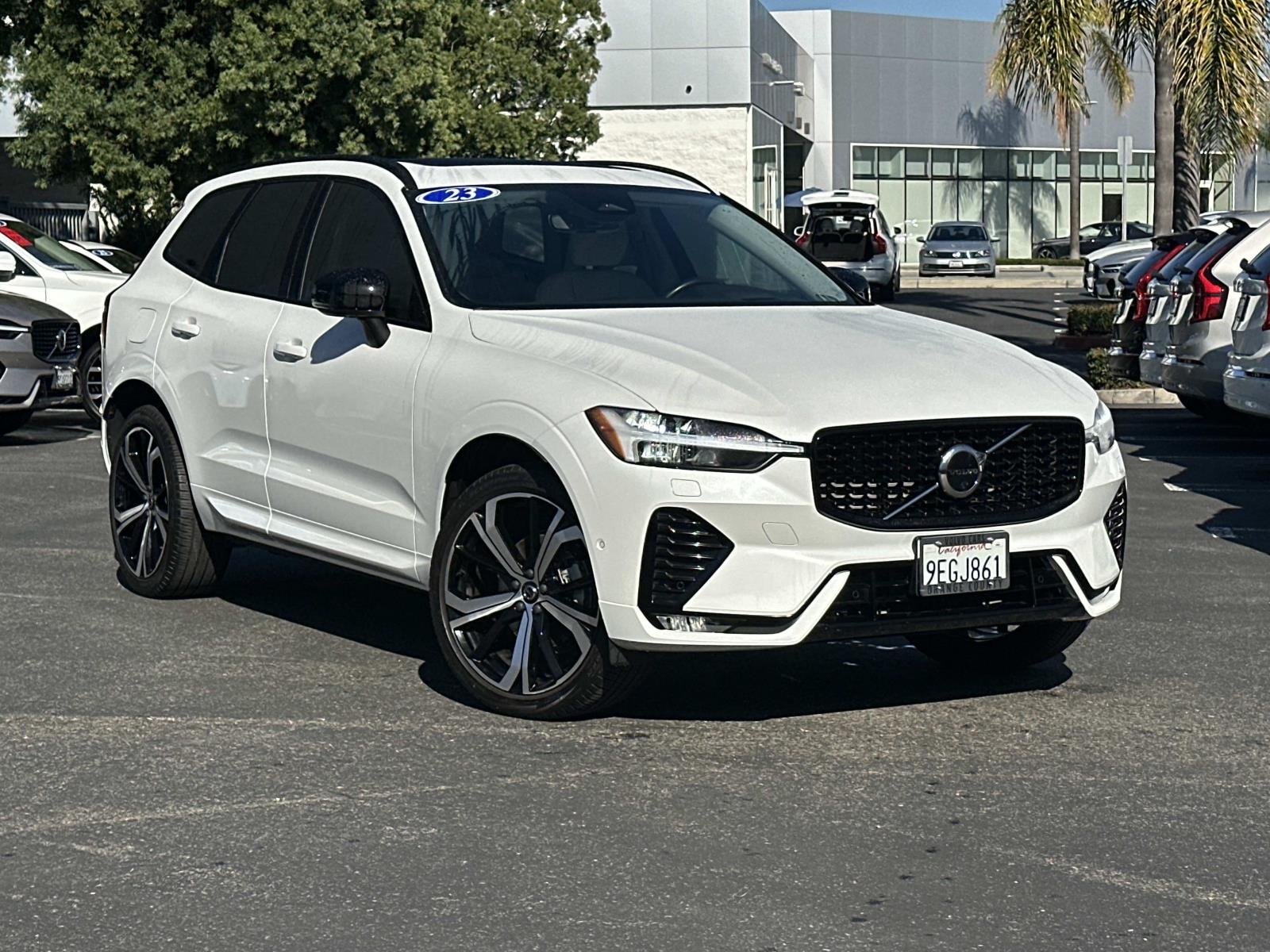 2023 Volvo XC60 Ultimate's photo