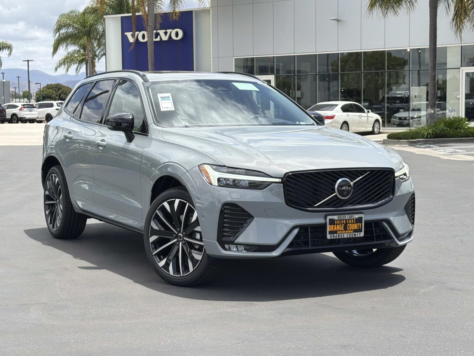 2026 Volvo XC60 B5 Ultra