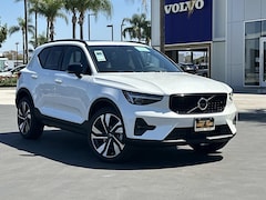 2026 Volvo XC40