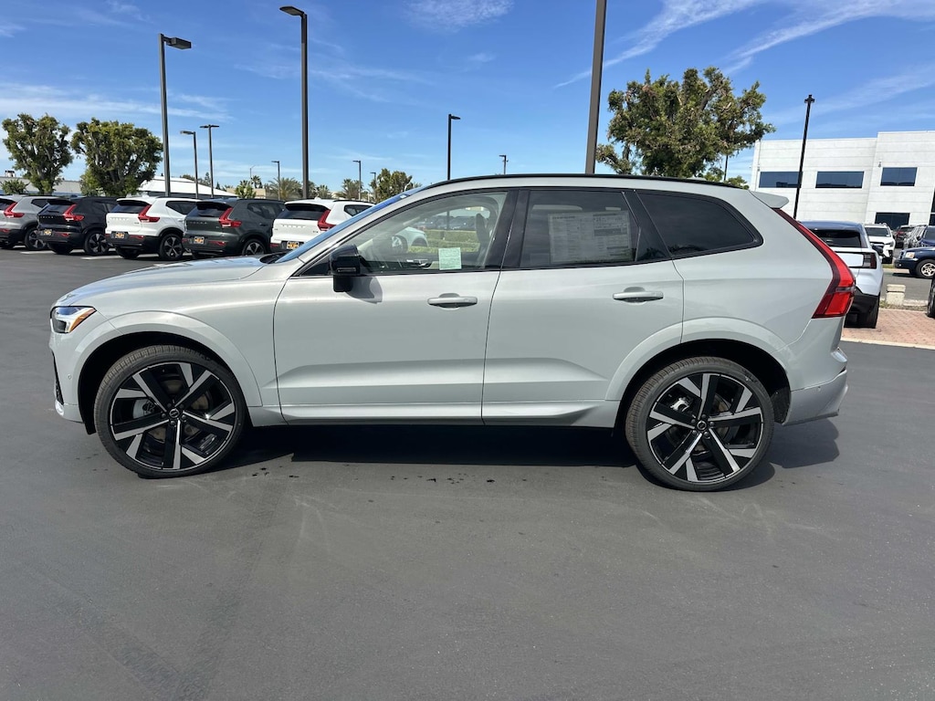 New 2026 Volvo XC60 B5 Ultra SUV
