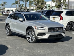 2025 Volvo V60 Cross Country B5 AWD Plus Car