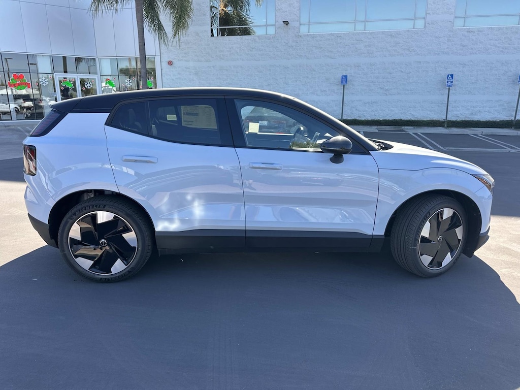 New 2026 Volvo EX30 Twin Motor Plus SUV