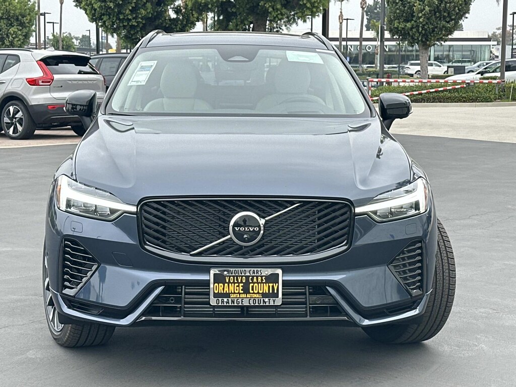 New 2026 Volvo XC60 plug-in hybrid T8 Ultra SUV