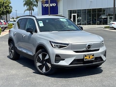2025 Volvo EX40 Twin Motor Core SUV