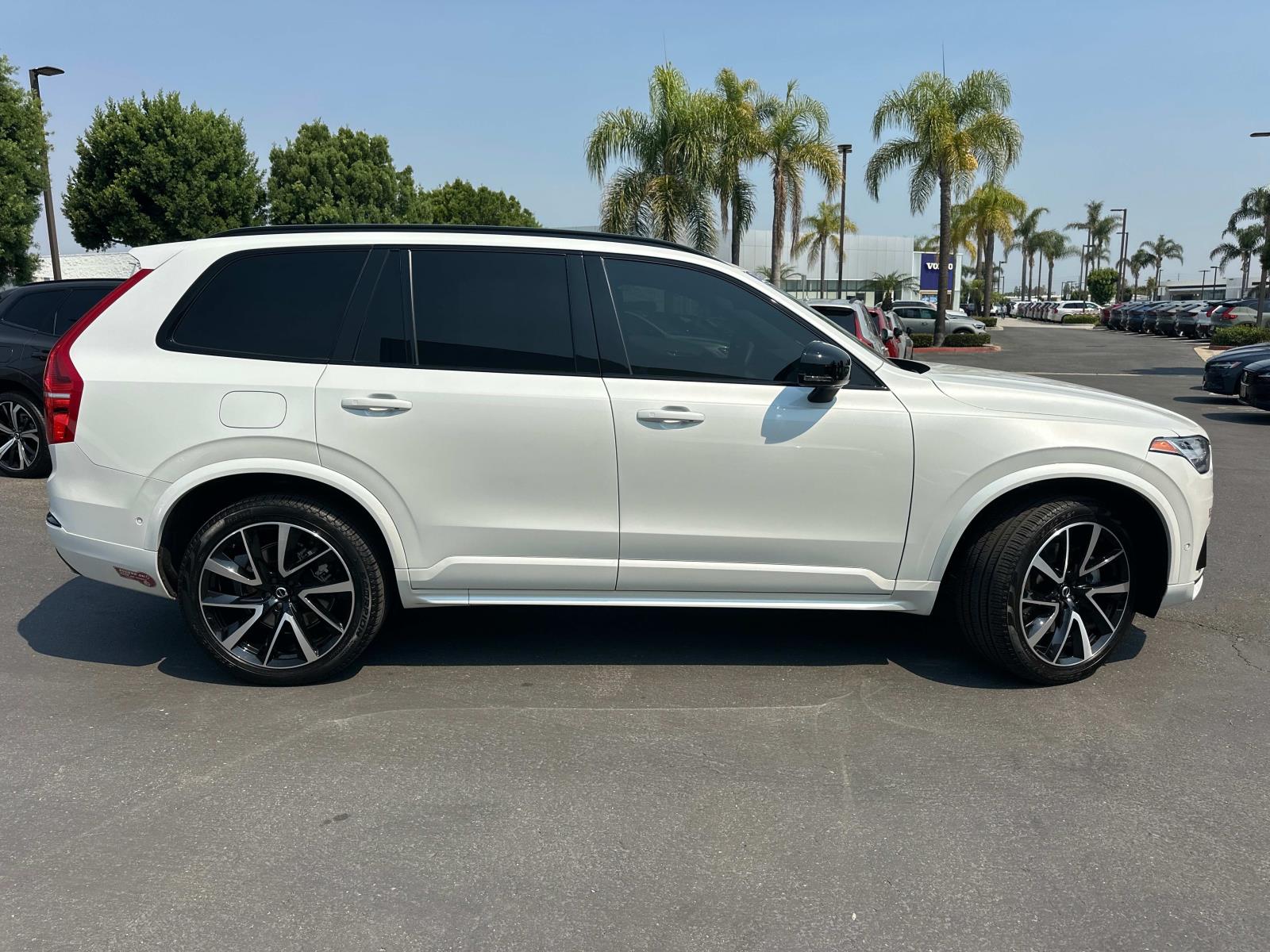 2023 Volvo XC90 Recharge T8 Plus photo 3