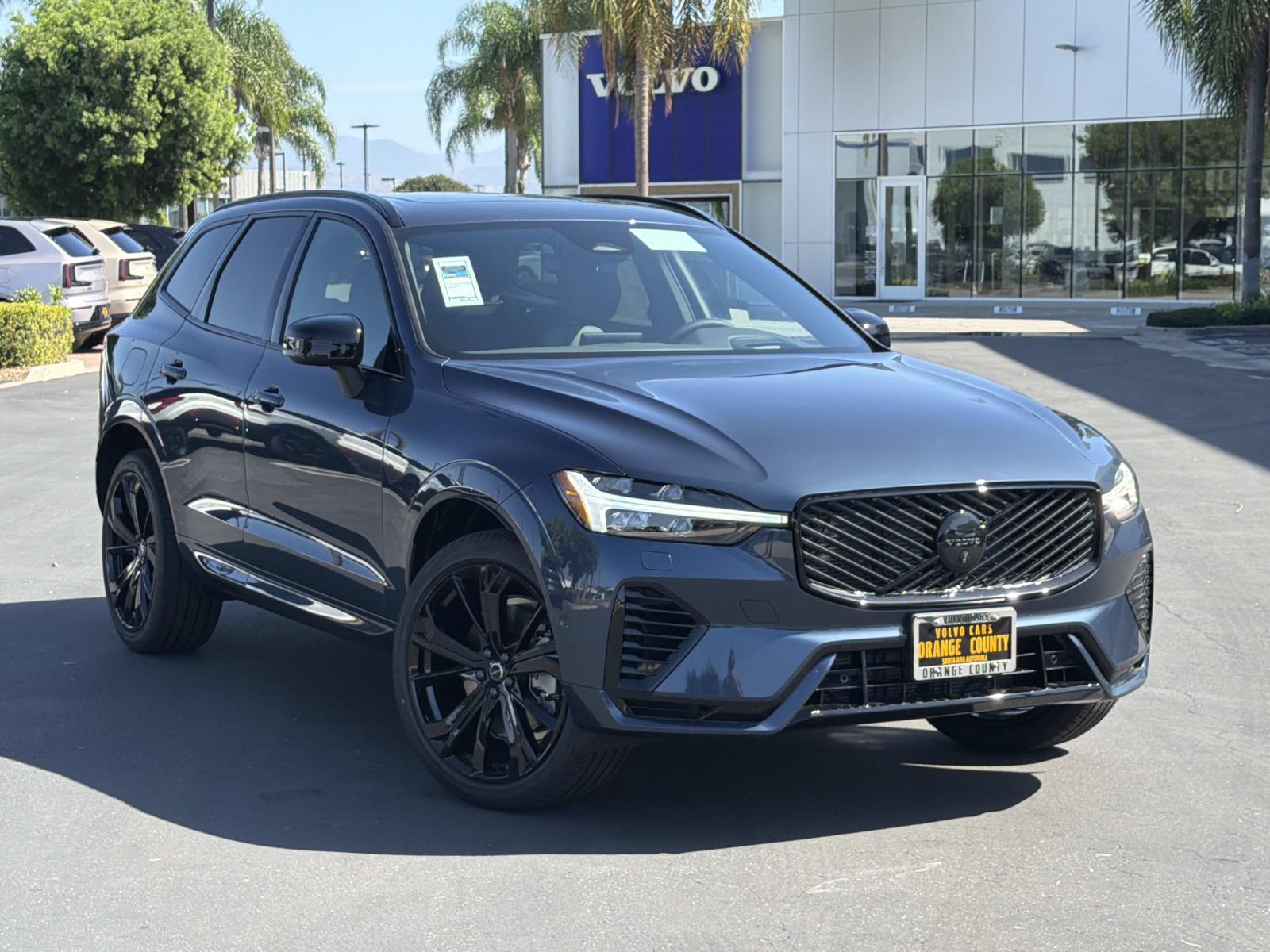 2027 Volvo XC60 plug-in hybrid T8 Ultra Black Edition AWD SUV