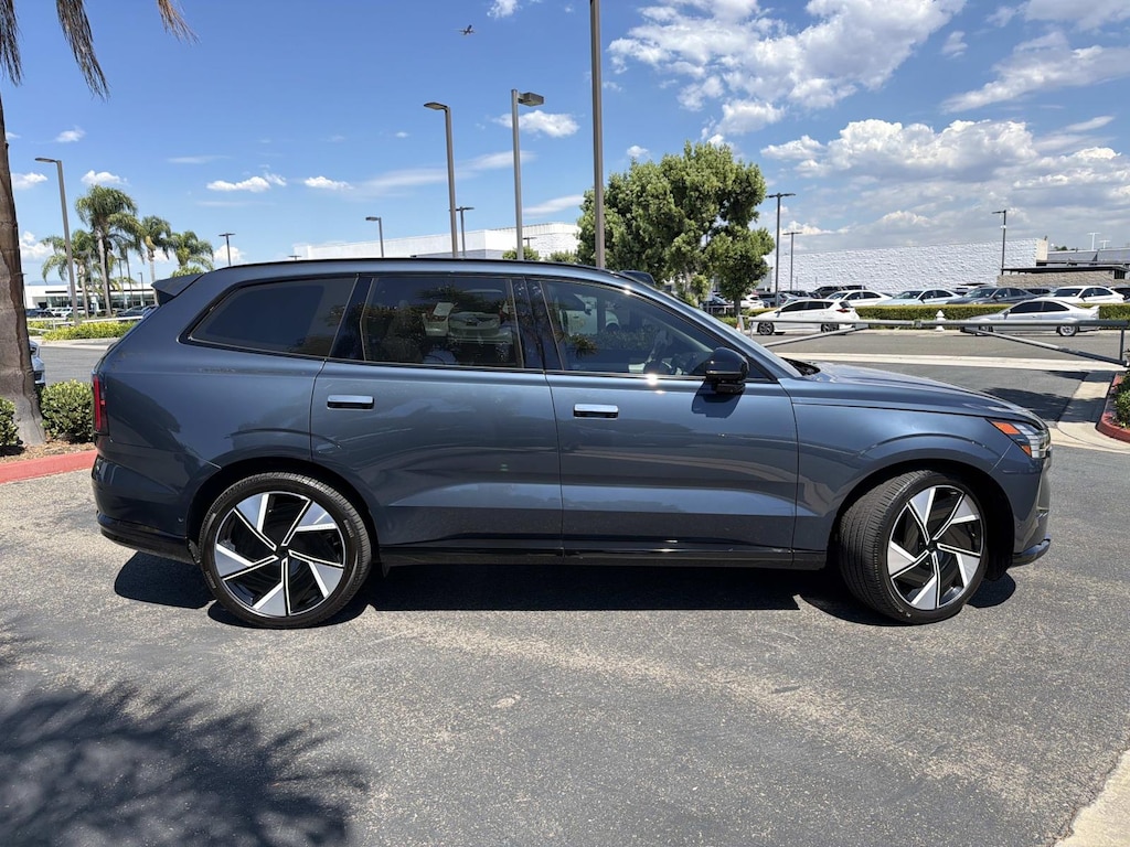 Certified 2025 Volvo EX90 Twin Motor Performance Ultra 6-Seater Sport Utility