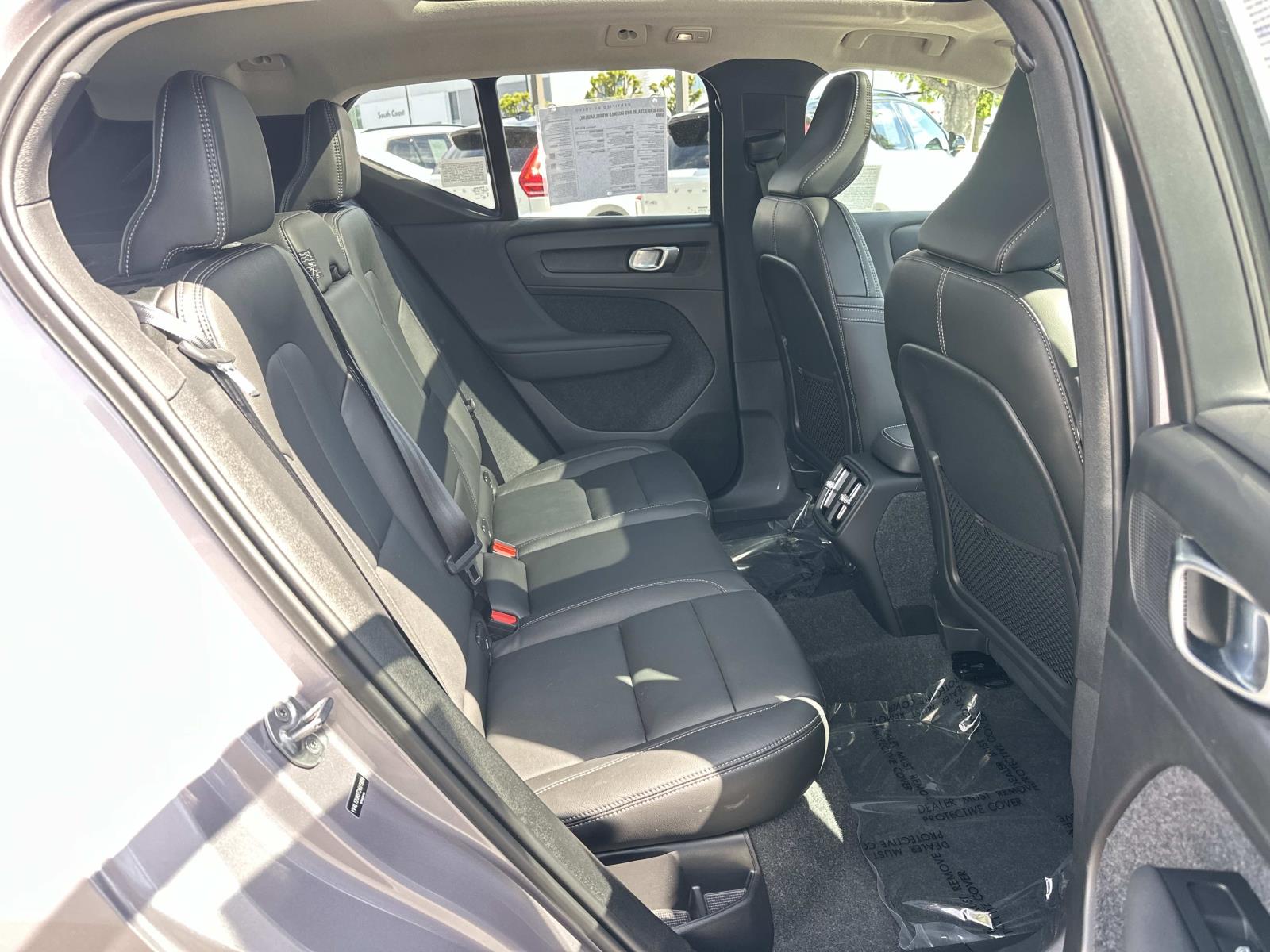 2026 Volvo XC40 Ultra - Photo 24