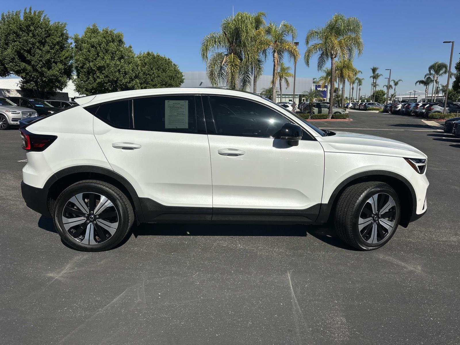 2023 Volvo C40 Recharge Plus photo 3