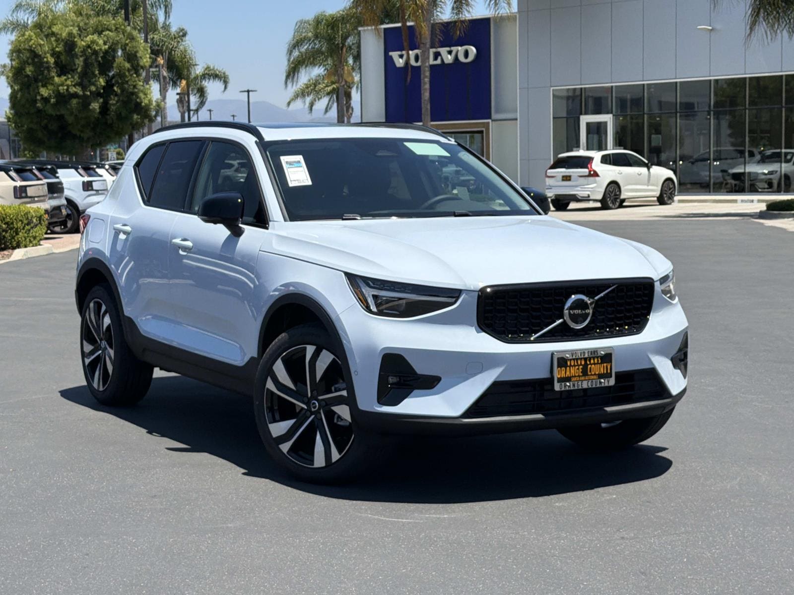 2026 Volvo XC40 B5 Plus