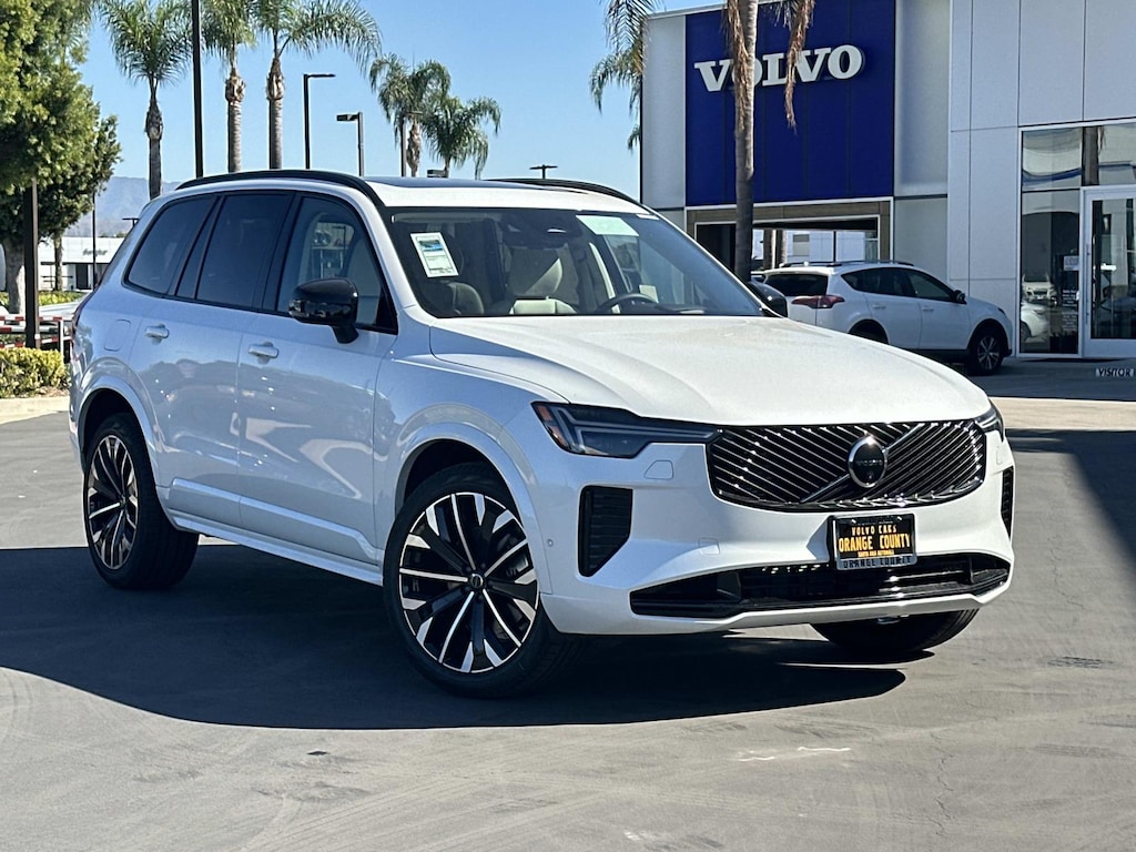 New 2026 Volvo XC90 B6 Ultra Dark Theme 6-Seater SUV