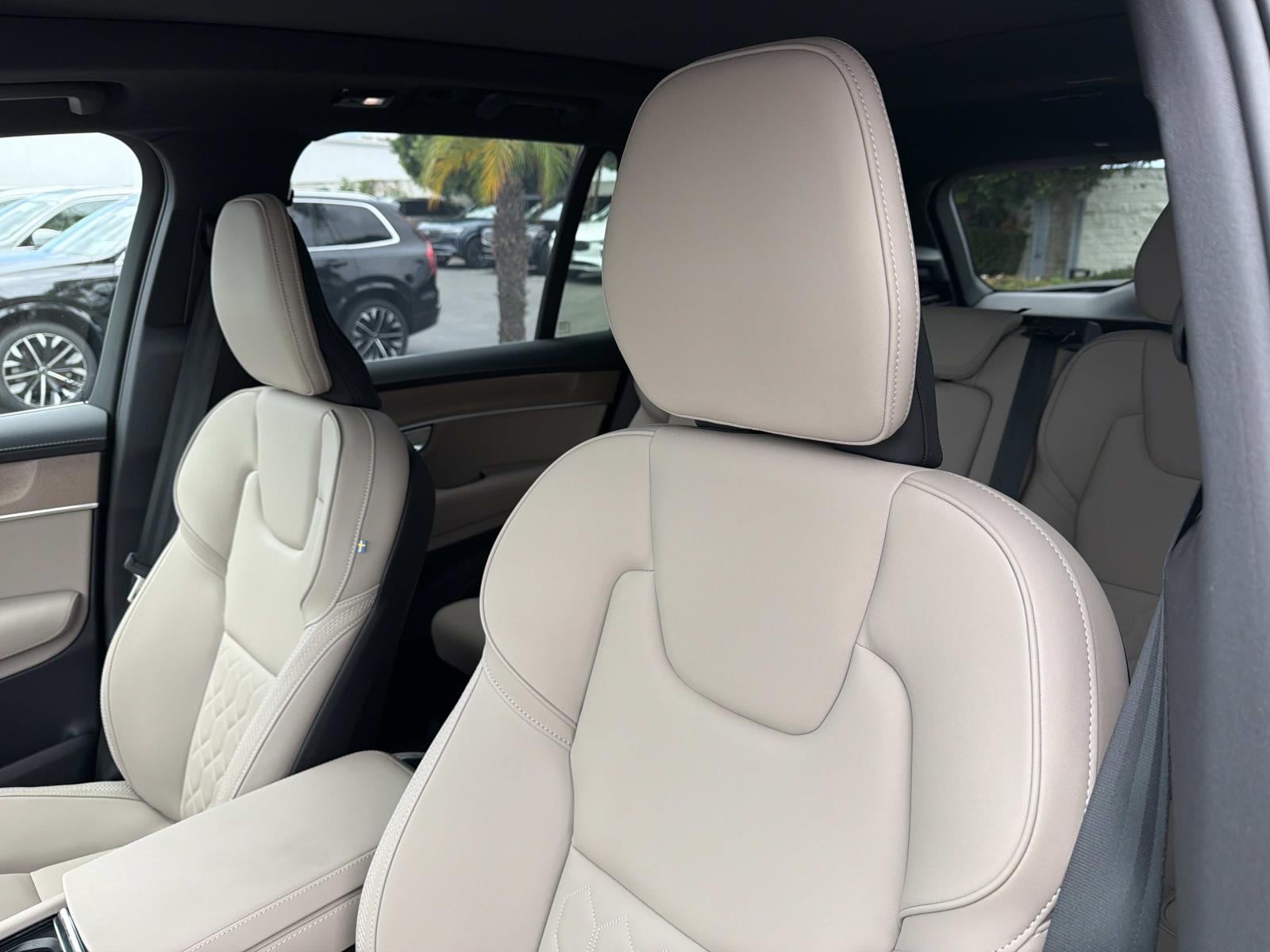 2026 Volvo XC90 Plus - Photo 19