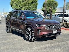 2025 Volvo XC90 2025.5 B5 AWD Core 7-Seater Sport Utility