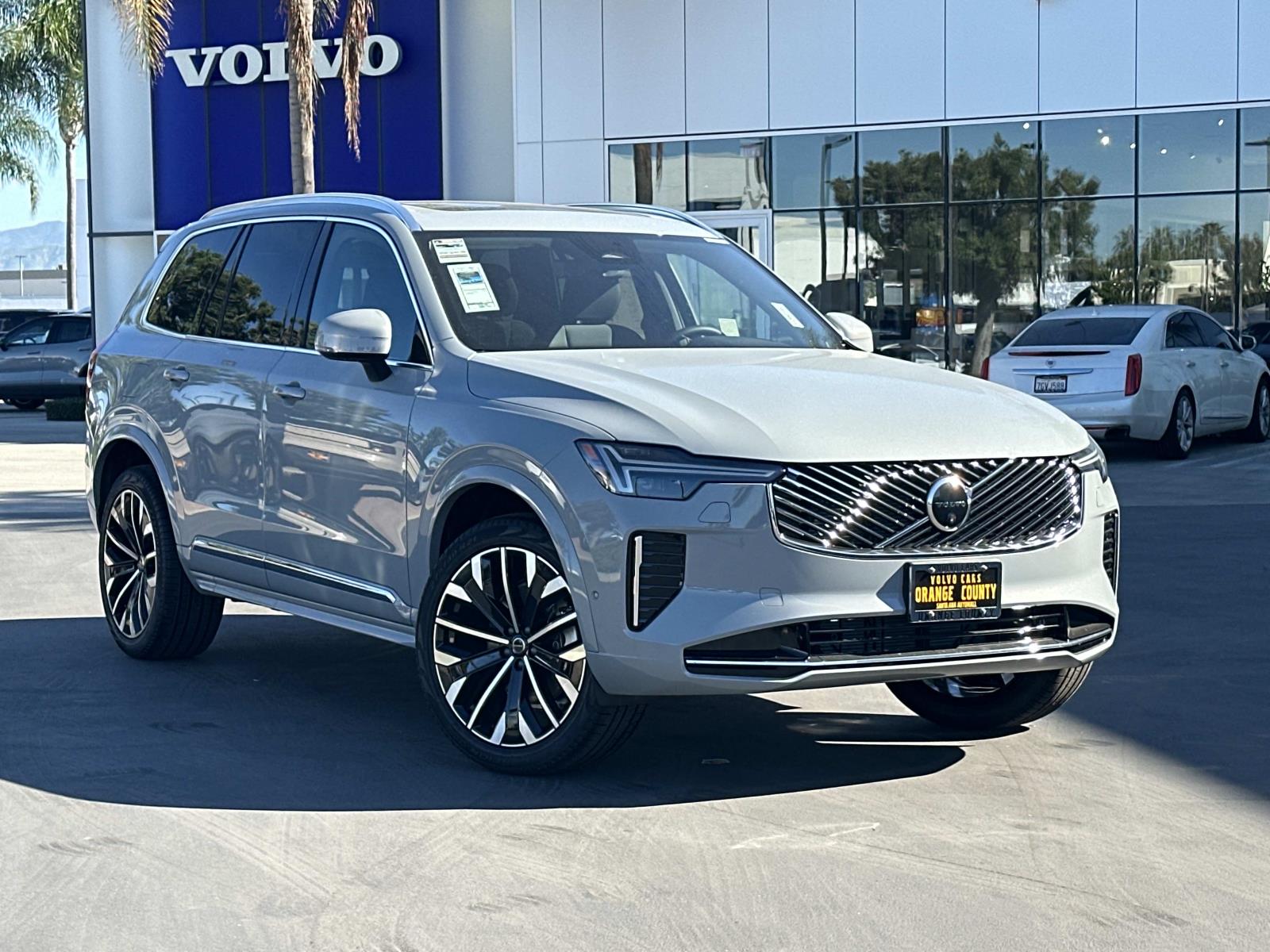 2026 Volvo XC90 B5 Plus Bright 4WD's photo