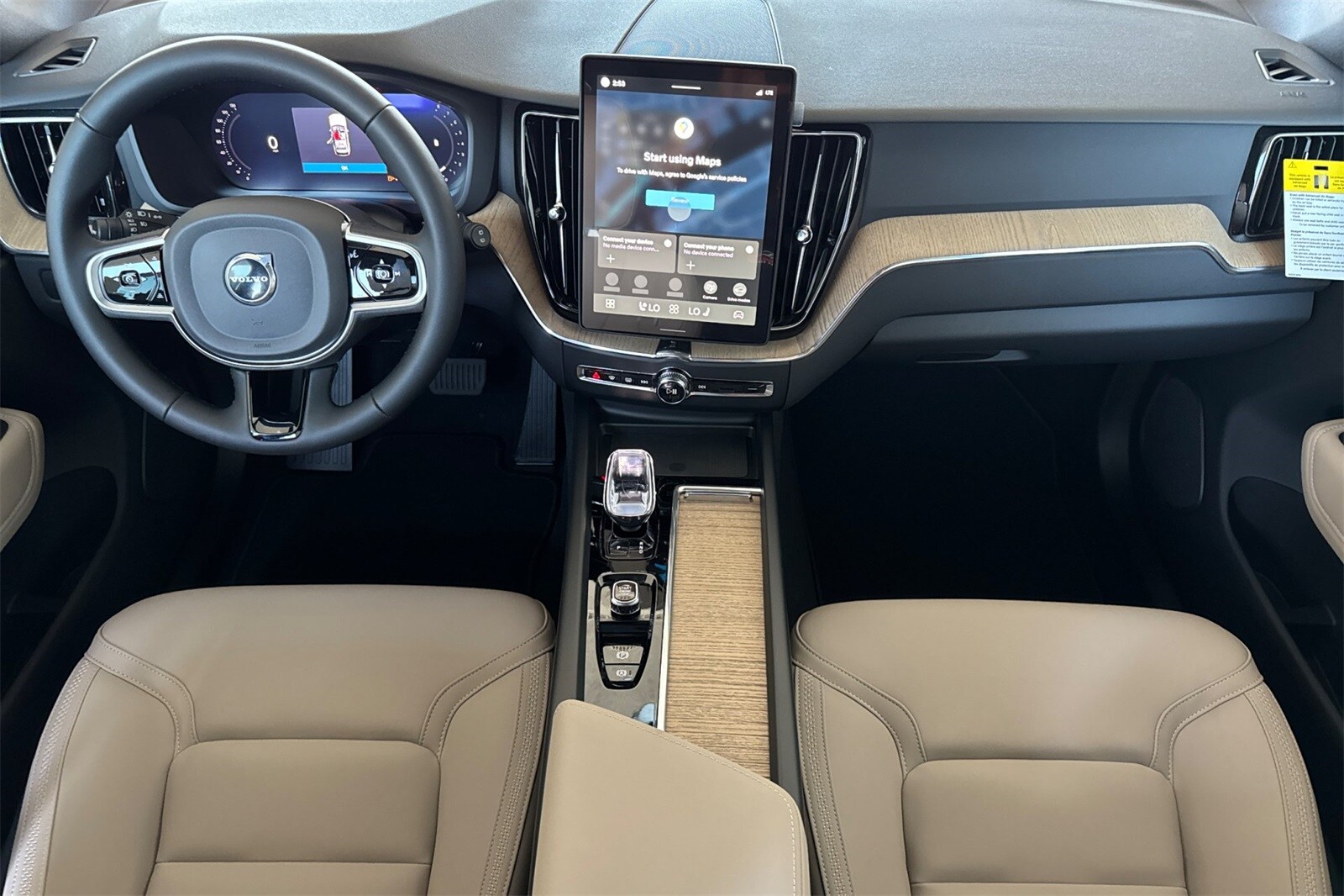 2026 Volvo XC60 B5 Plus photo 2