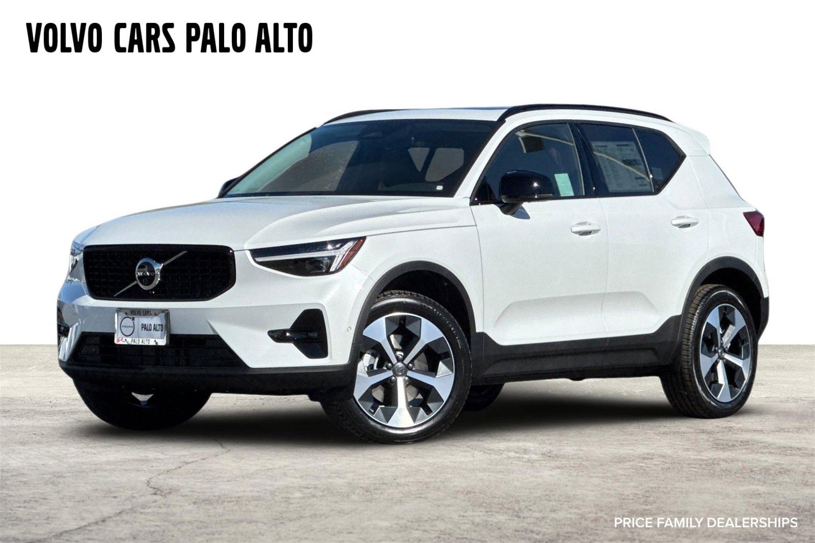 2026 Volvo XC40 B5 Plus Dark AWD's photo