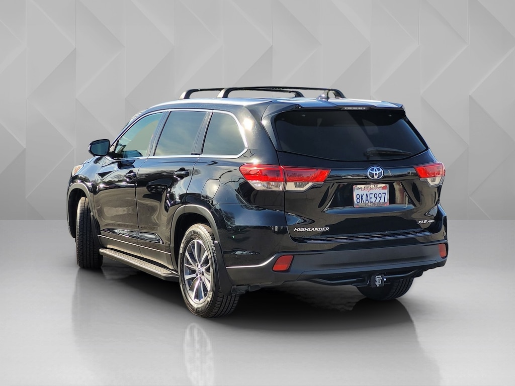 Used 2019 Toyota Highlander XLE SUV